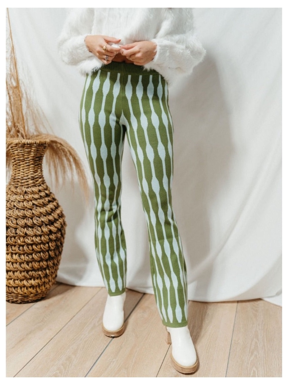 NWT BAEVELY Flare Leg Retro Pants in Green w/Mint Geometric Print